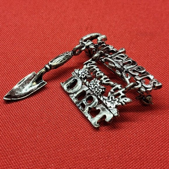 VTG Danecraft Gardening Pin Brooch Gardeners Know the Dirt Dangle Silver Tone - Picture 8 of 12